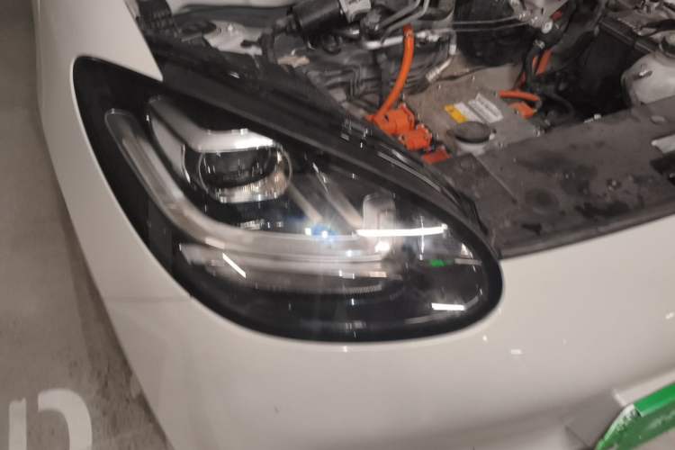 Used Wuling Bingo 2023 333 km Fast-Share Version Right Front Headlight