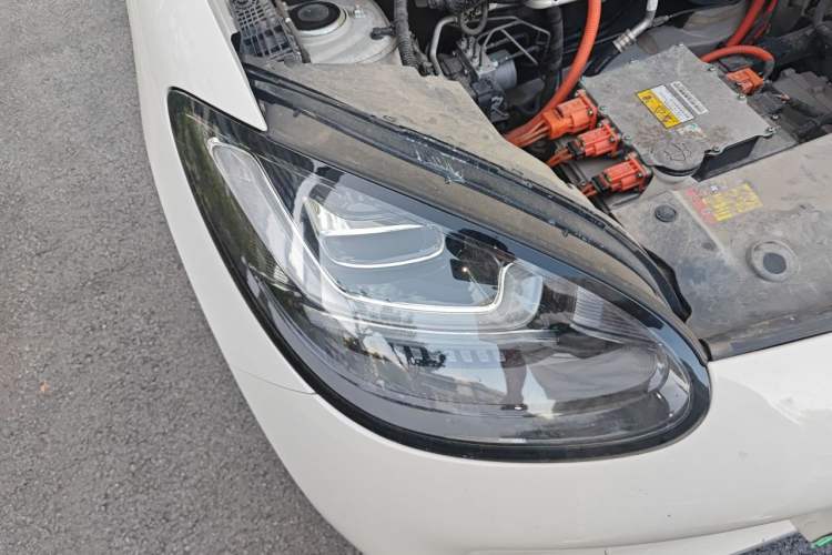 Used Wuling Bingo 2023 333km Enjoy+ Version Right Front Headlight