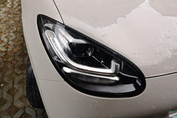 Used Wuling Bingo 2023 203km Light Edition Right Front Headlight