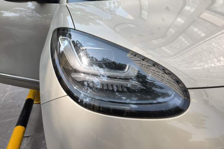 Used Wuling Bingo 2023 203km Comfort Edition Right Front Headlight
