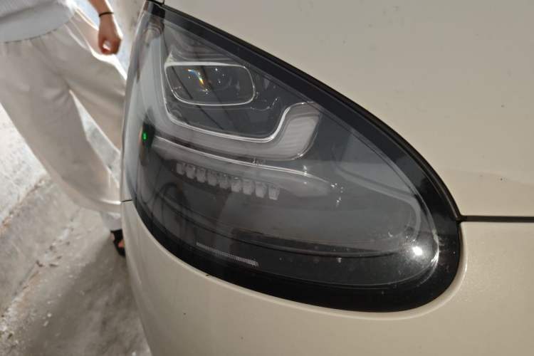 Used Wuling Bingo 2023 410 km Lingxi Deluxe Edition Right Front Headlight