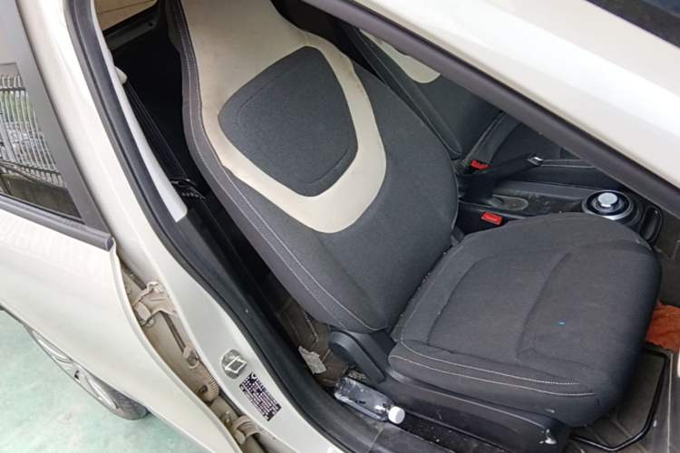 Used Wuling Bingo 2023 203km Light Edition Right Front Seat