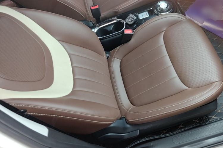 Used Wuling Bingo 2023 410 km Lingxi Deluxe Edition Right Front Seat