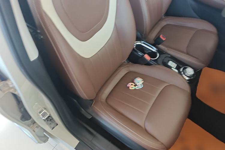 Used Wuling Bingo 2023 333 km Enjoyment Version Right Front Seat