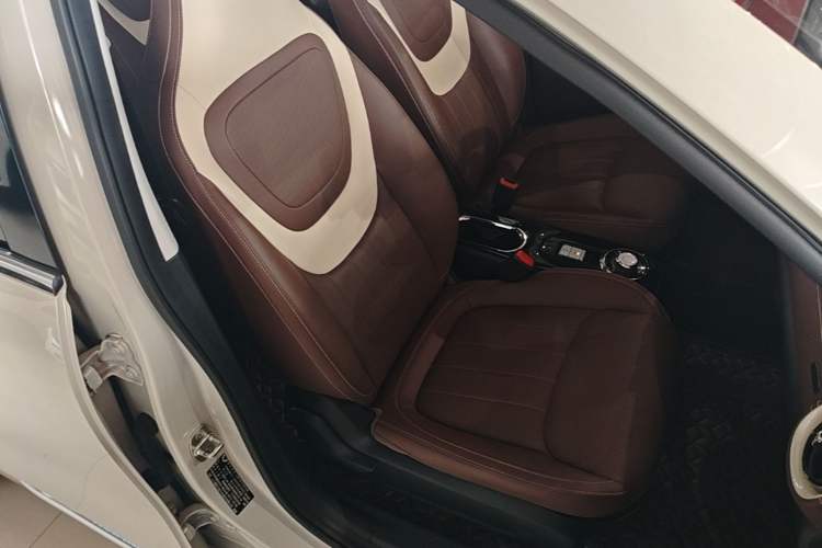 Used Wuling Bingo 2023 333km Enjoy+ Version Right Front Seat