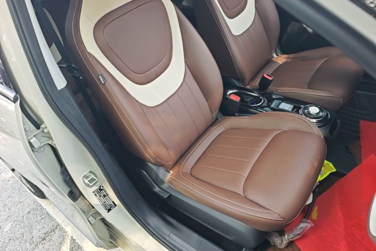 Used Wuling Bingo 2023 410 km Lingxi Deluxe Edition Right Front Seat