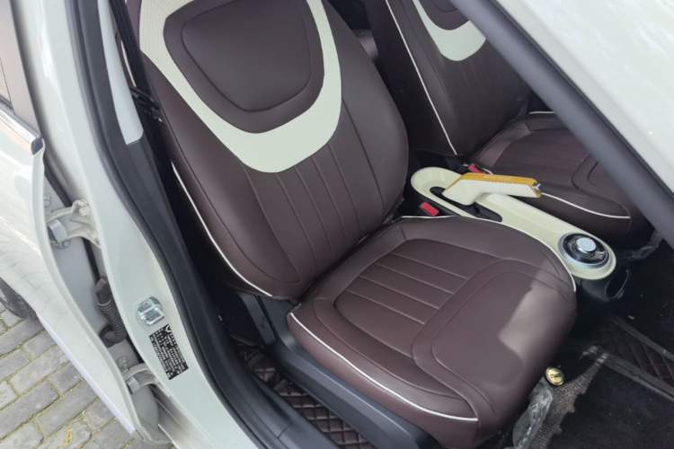Used Wuling Bingo 2023 333 km Fast-Share Version Right Front Seat