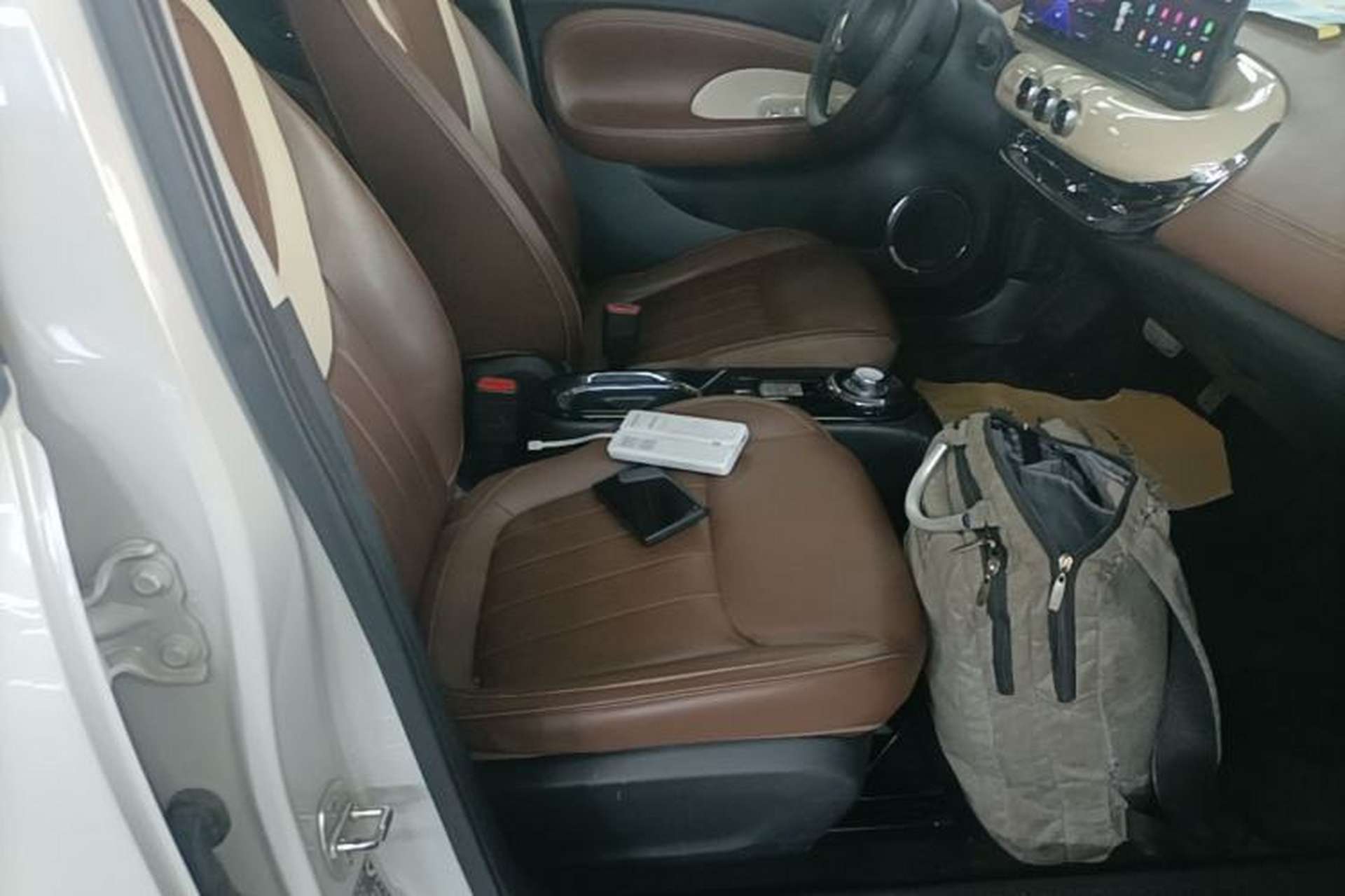 Used Wuling Bingo 2023 333 km Lingxi Connected Version Right Front Seat