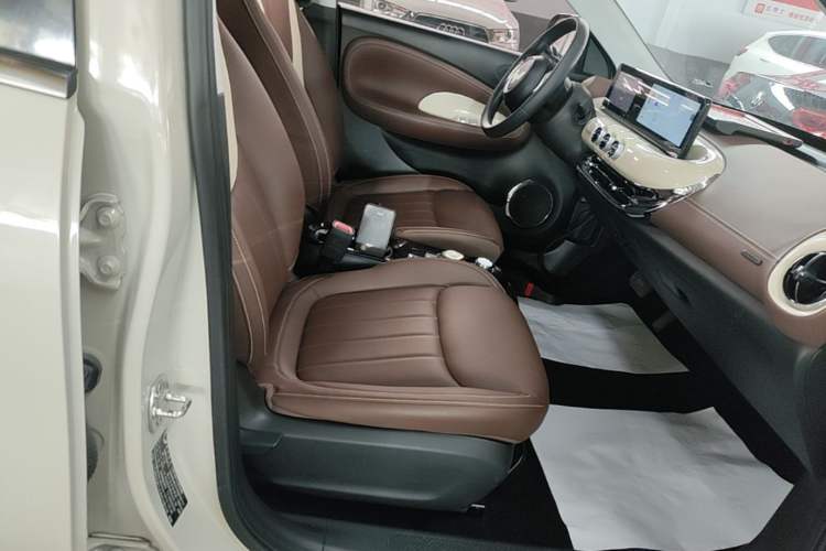 Used Wuling Bingo 2023 333km Enjoy+ Version Right Front Seat