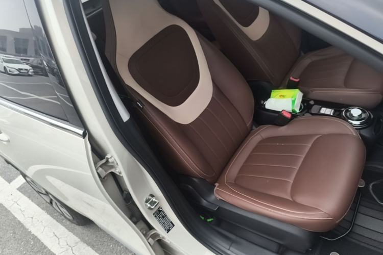 Used Wuling Bingo 2023 410 km Lingxi Deluxe Edition Right Front Seat