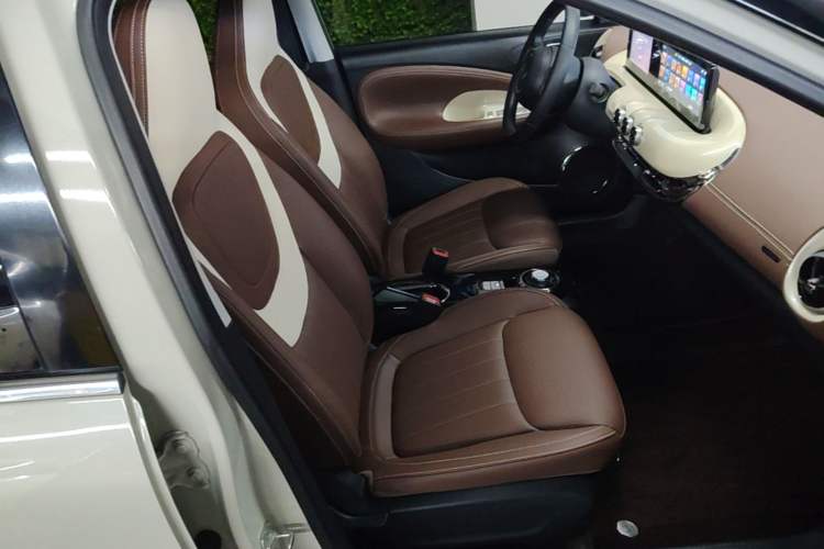 Used Wuling Bingo 2023 333km Enjoy+ Version Right Front Seat