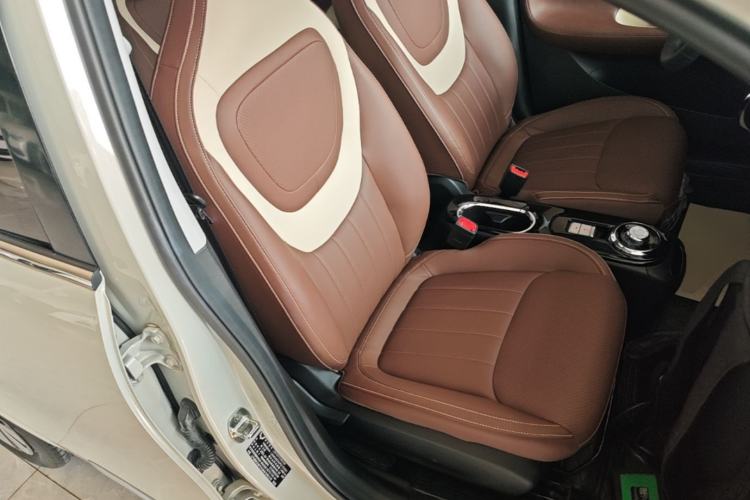 Used Wuling Bingo 2023 333 km Enjoyment Version Right Front Seat