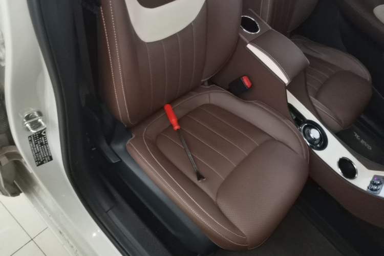 Used Wuling Bingo 2023 333 km Enjoyment Version Right Front Seat