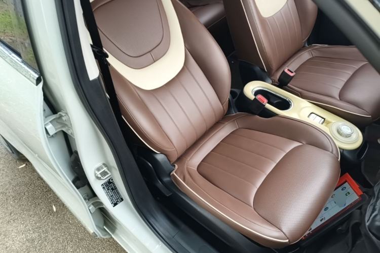 Used Wuling Bingo 2023 333 km Lingxi Connected+ Version Right Front Seat