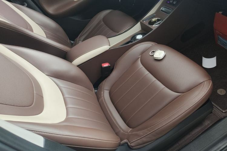 Used Wuling Bingo 2023 333km Enjoy+ Version Right Front Seat