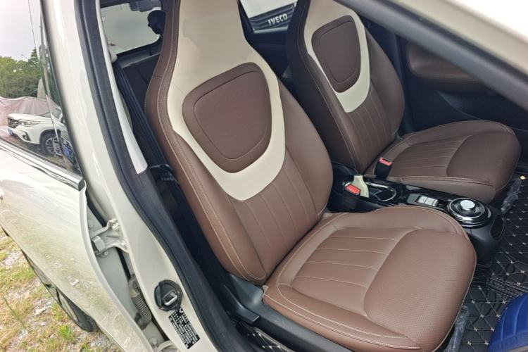 Used Wuling Bingo 2023 333km Enjoy+ Version Right Front Seat