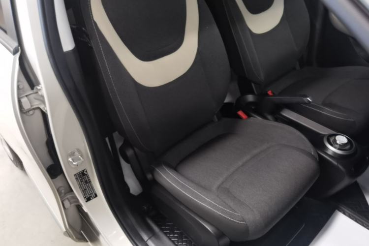 Used Wuling Bingo 2023 203km Light Edition Right Front Seat