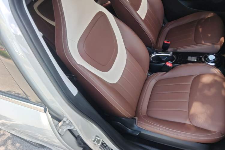 Used Wuling Bingo 2023 333km Enjoy+ Version Right Front Seat