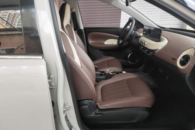 Used Wuling Bingo 2023 333km Enjoy+ Version Right Front Seat