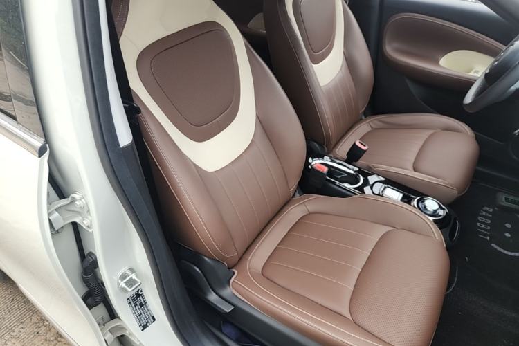 Used Wuling Bingo 2023 333 km Lingxi Connected Version Right Front Seat