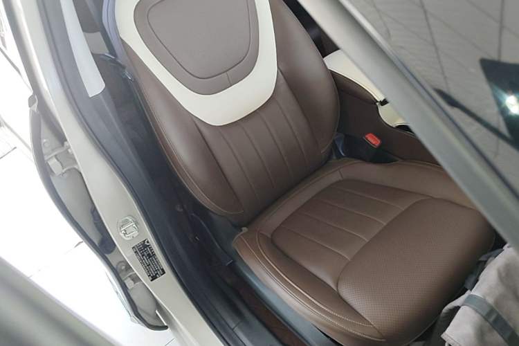 Used Wuling Bingo 2023 333 km Enjoyment Version Right Front Seat