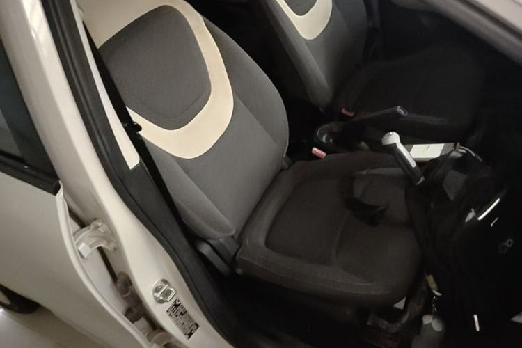 Used Wuling Bingo 2023 333 km Fast-Share Version Right Front Seat