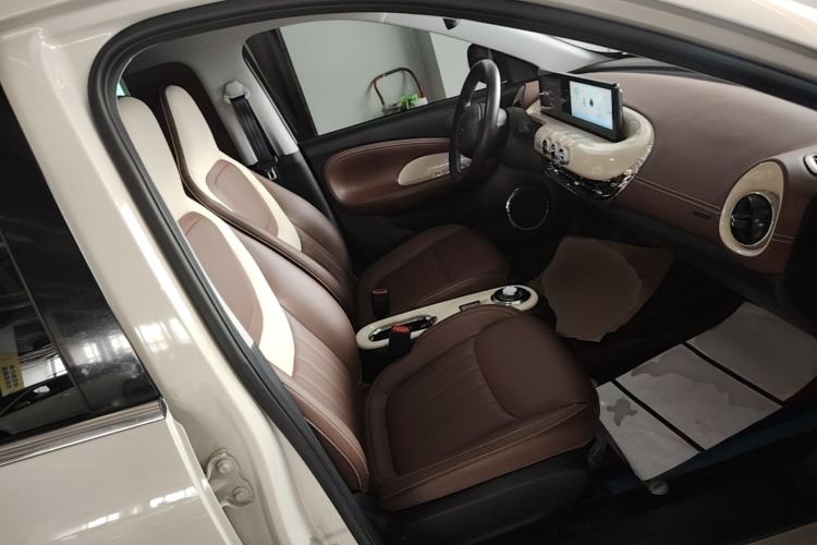 Used Wuling Bingo 2023 333 km Enjoyment Version Right Front Seat