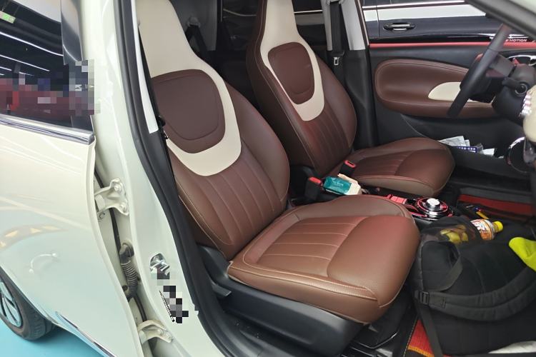 Used Wuling Bingo 2023 333 km Lingxi Connected Version Right Front Seat