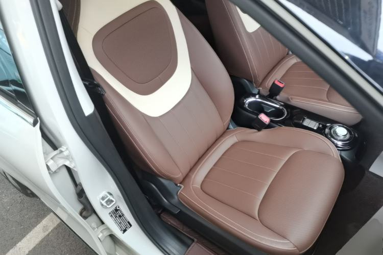Used Wuling Bingo 2023 410 km Lingxi Deluxe Edition Right Front Seat