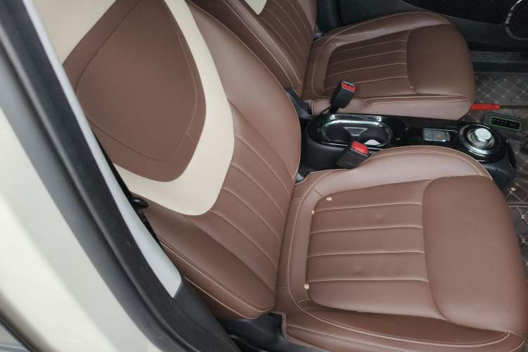 Used Wuling Bingo 2023 333 km Enjoyment Version Right Front Seat