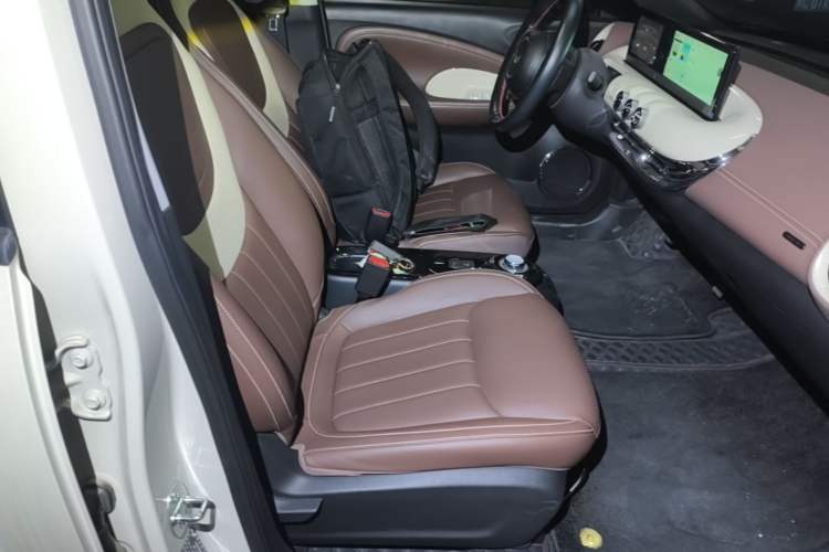 Used Wuling Bingo 2023 333km Enjoy+ Version Right Front Seat