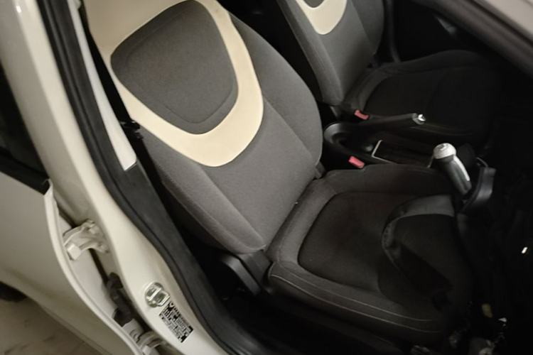 Used Wuling Bingo 2023 333 km Fast-Share Version Right Front Seat