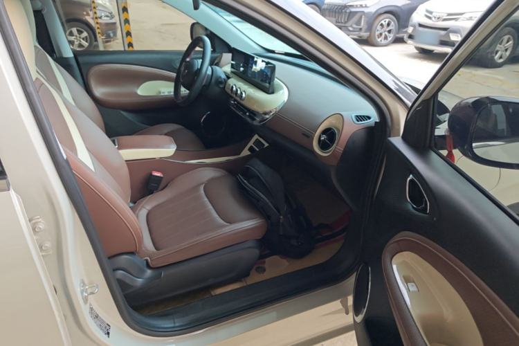 Used Wuling Bingo 2023 333km Enjoy+ Version Right Front Seat