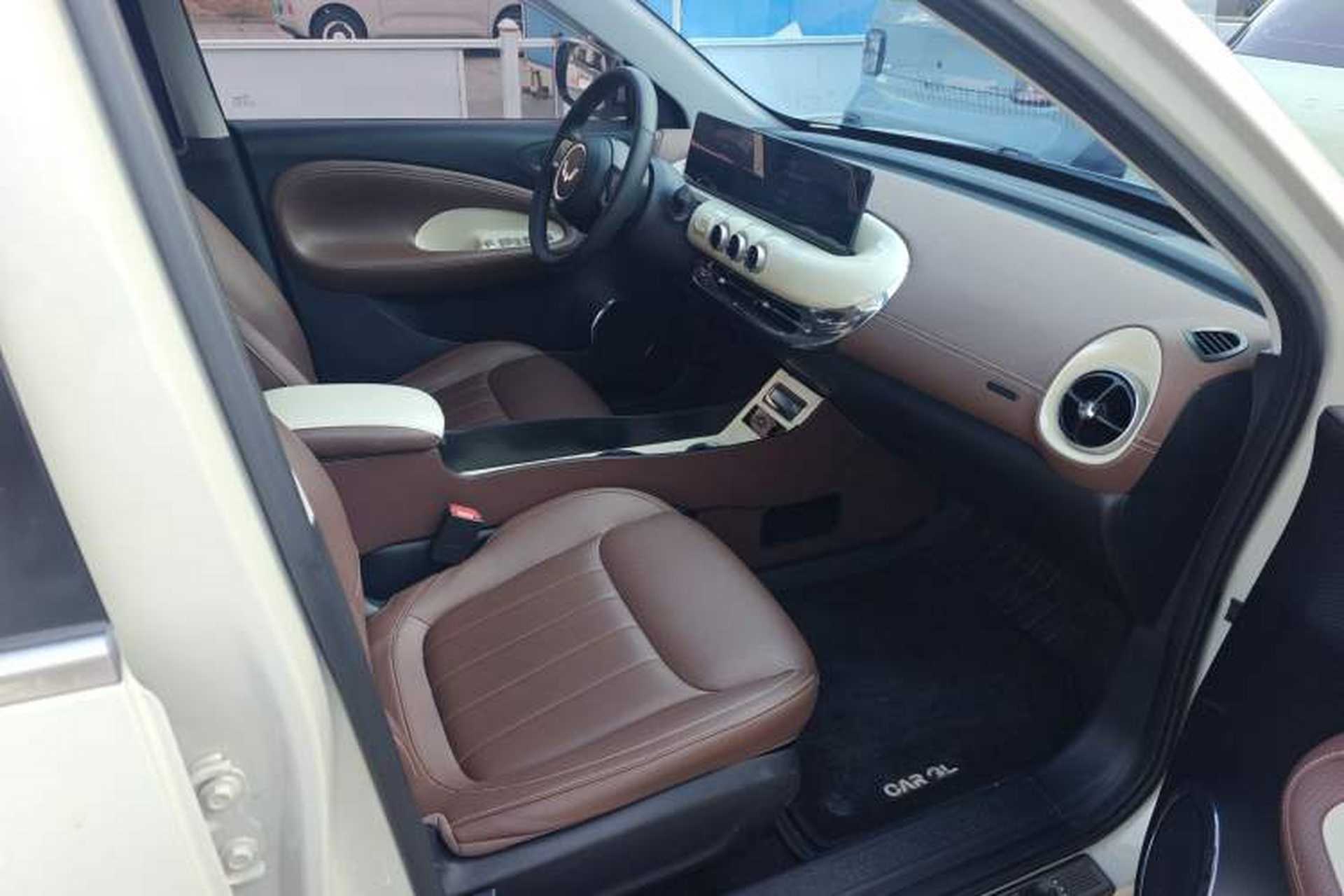 Used Wuling Bingo 2023 203km Light Edition Right Front Seat