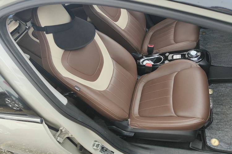 Used Wuling Bingo 2023 410 km Lingxi Deluxe Edition Right Front Seat