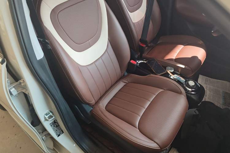 Used Wuling Bingo 2023 410 km Lingxi Deluxe Edition Right Front Seat