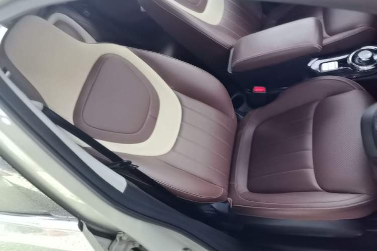 Used Wuling Bingo 2023 333km Enjoy+ Version Right Front Seat