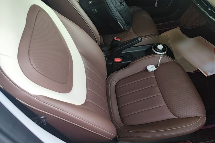 Used Wuling Bingo 2023 203km Comfort Edition Right Front Seat