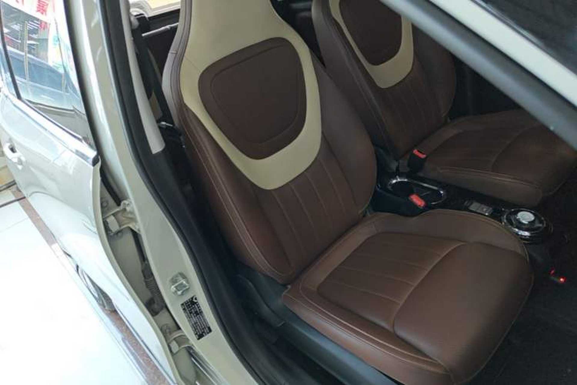 Used Wuling Bingo 2023 333 km Lingxi Connected Version Right Front Seat