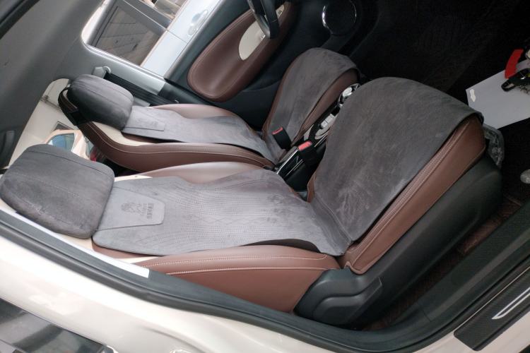 Used Wuling Bingo 2023 333 km Enjoyment Version Right Front Seat