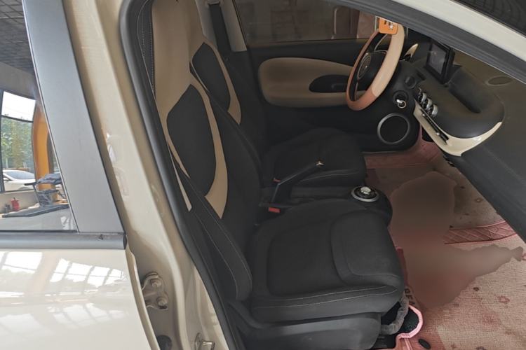 Used Wuling Bingo 2023 203km Light Edition Right Front Seat