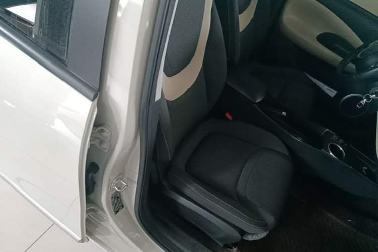 Used Wuling Bingo 2023 333 km Fast-Share Version Right Front Seat