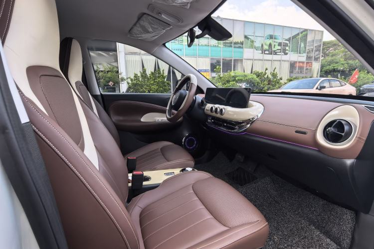 Used Wuling Bingo 2023 333 km Lingxi Connected Version Right Front Seat