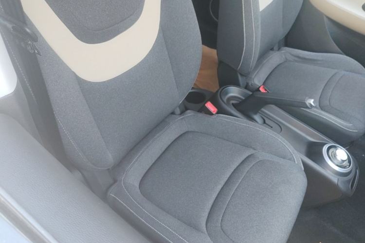 Used Wuling Bingo 2023 203km Light Edition Right Front Seat