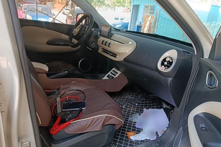 Used Wuling Bingo 2023 203km Light Edition Right Front Seat