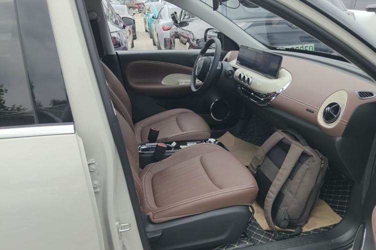 Used Wuling Bingo 2023 410 km Lingxi Deluxe Edition Right Front Seat