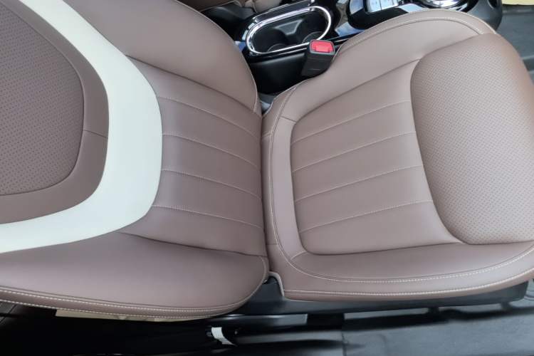 Used Wuling Bingo 2023 333km Enjoy+ Version Right Front Seat