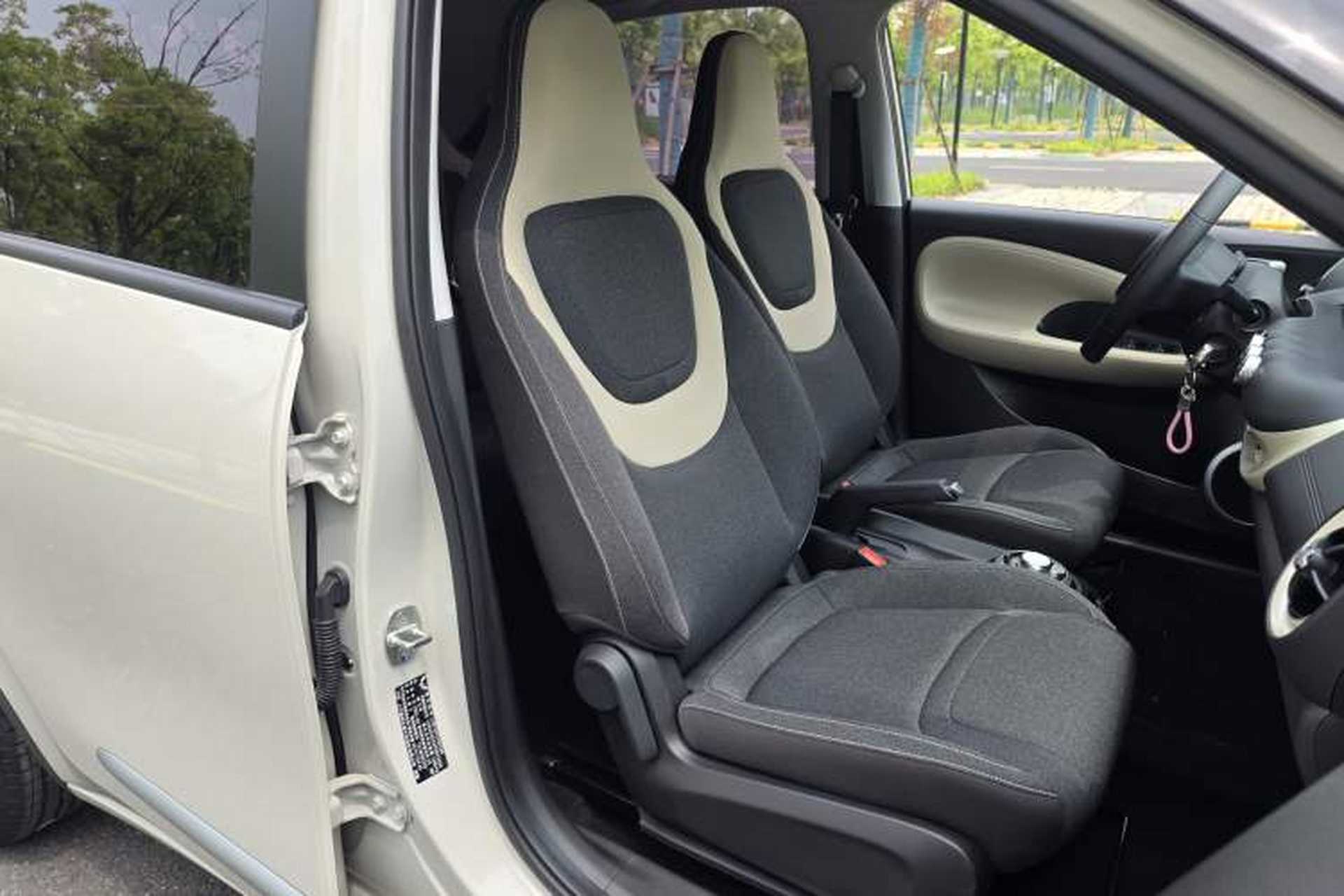 Used Wuling Bingo 2023 333 km Fast-Share Version Right Front Seat