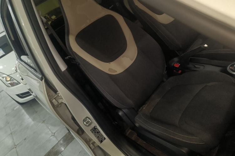 Used Wuling Bingo 2023 203km Light Edition Right Front Seat