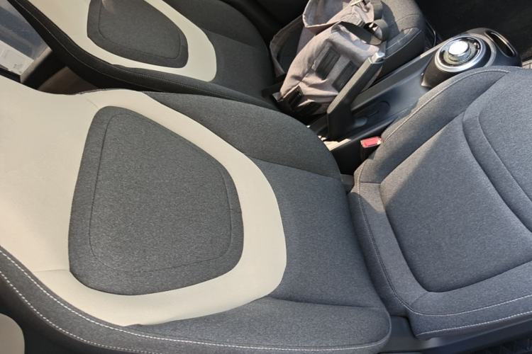 Used Wuling Bingo 2023 203km Light Edition Right Front Seat
